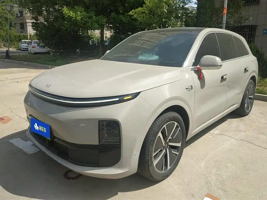 Li Auto Li L6 2025