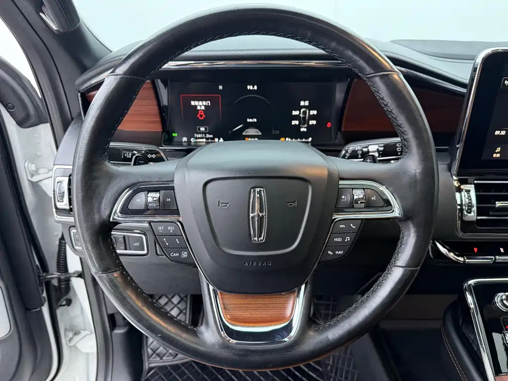 Lincoln Navigator — миниатюра 7