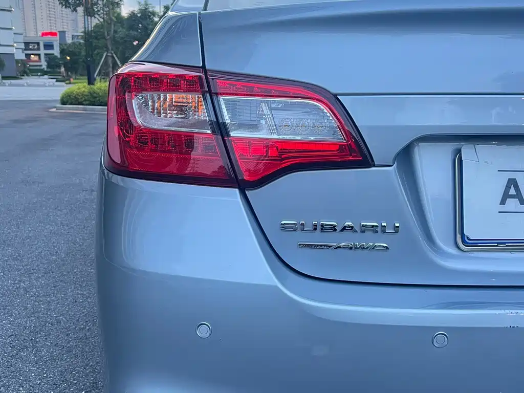 Subaru Legacy — миниатюра 10
