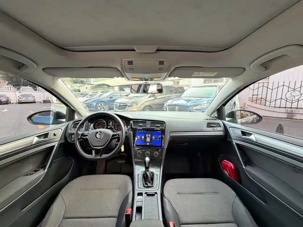 Volkswagen Golf — миниатюра 17