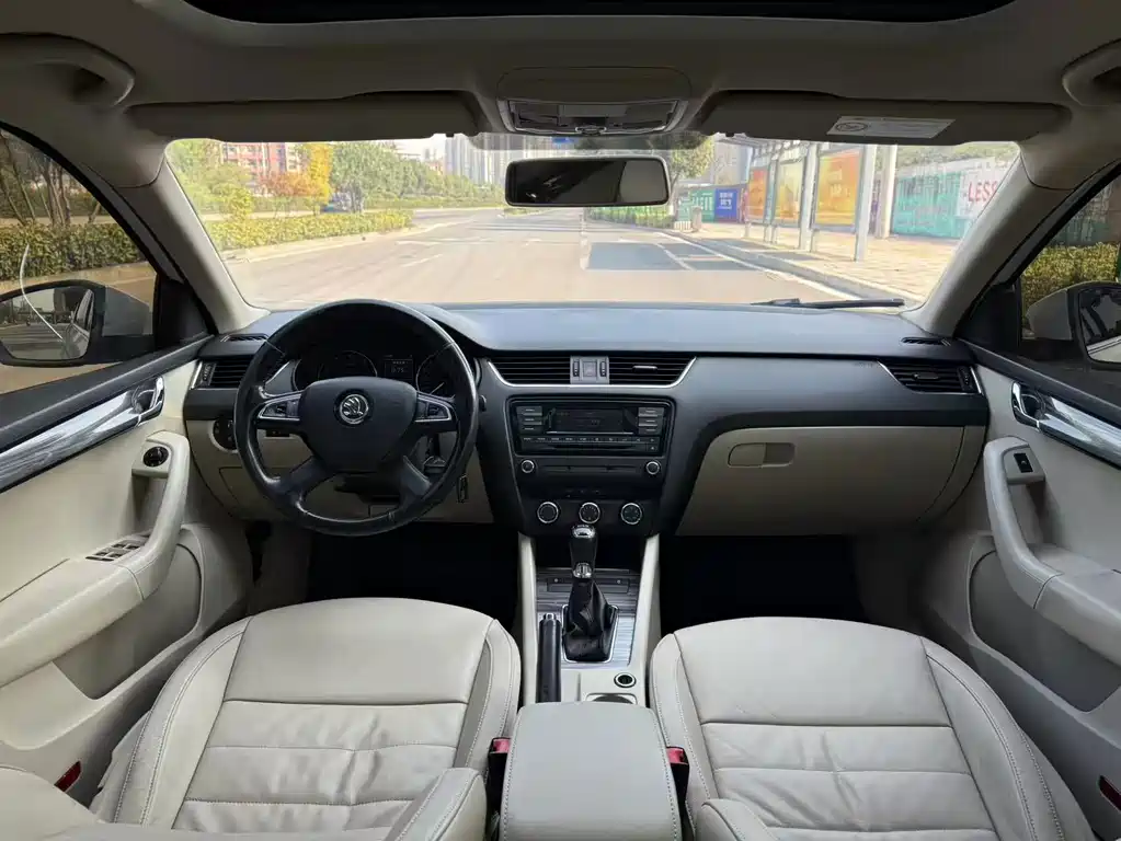 Skoda Octavia — миниатюра 5