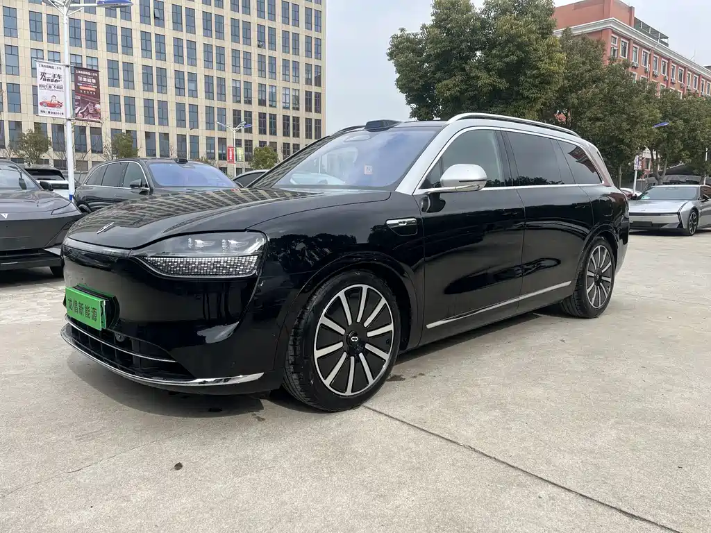 AITO ASK THE WORLD M9