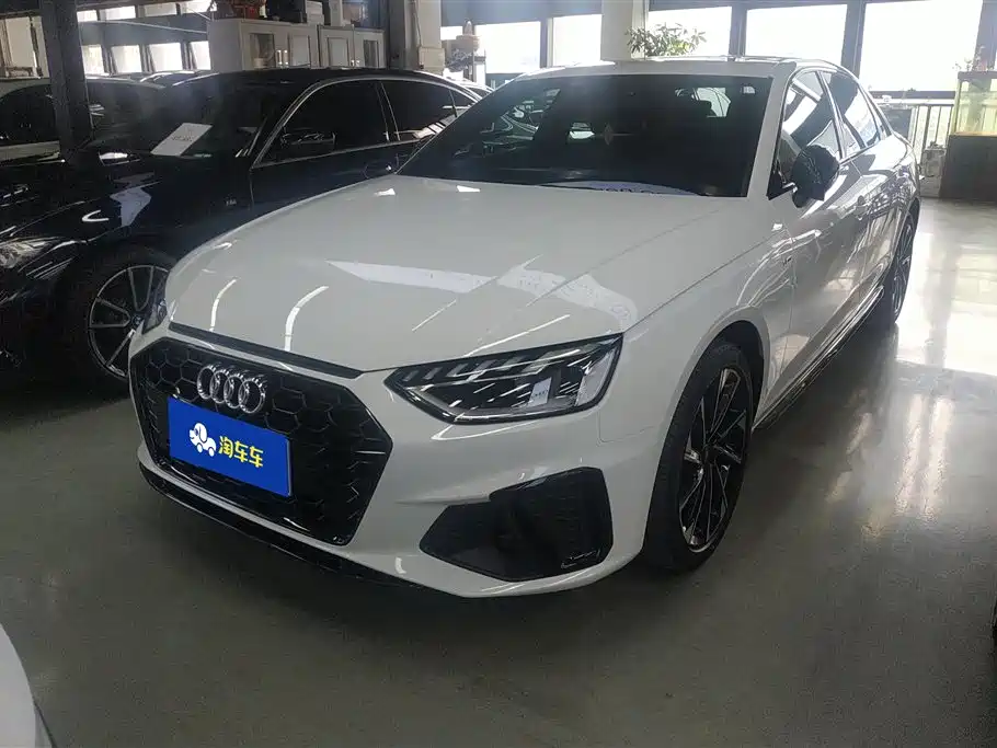 Audi A4L 2023 40 TFSI Luxury Dynamic Type