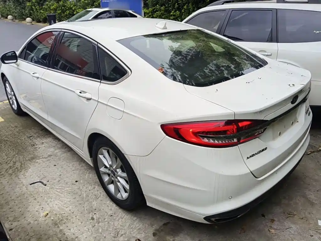 Ford Mondeo — миниатюра 5