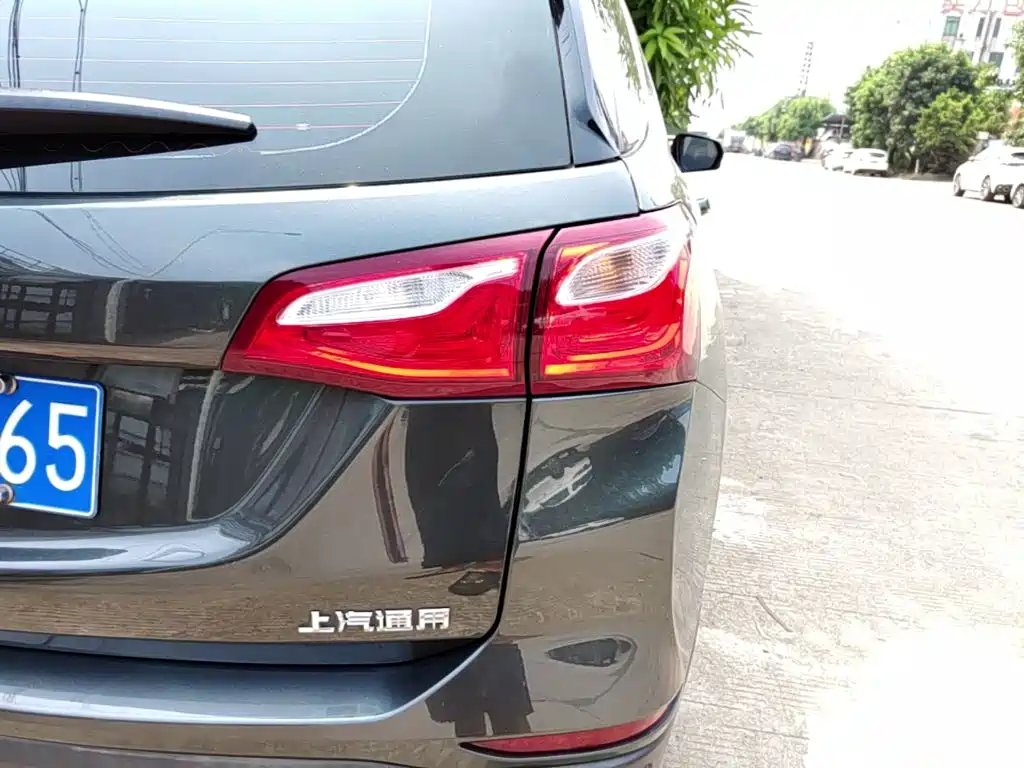 Chevrolet Equinox — миниатюра 8
