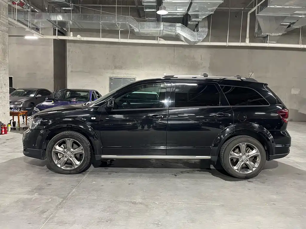 Dodge Journey — миниатюра 4
