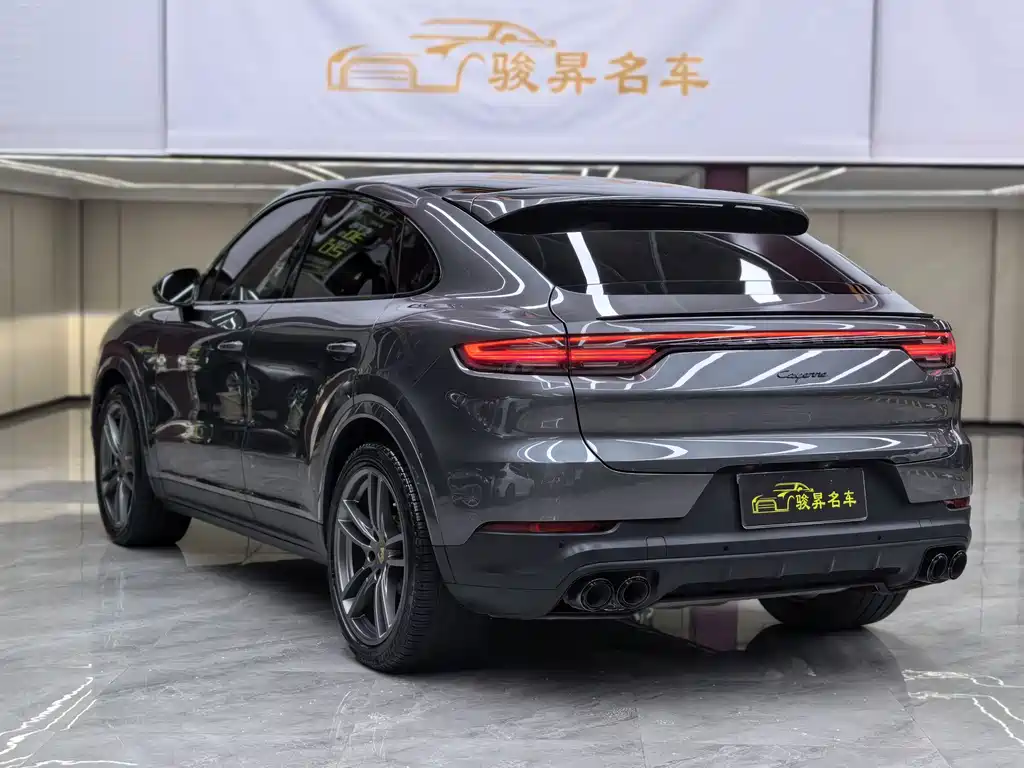 Porsche Cayenne — миниатюра 4