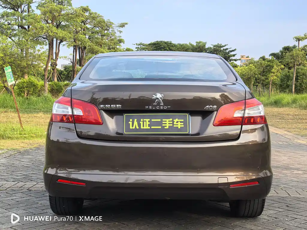 PEUGEOT 408