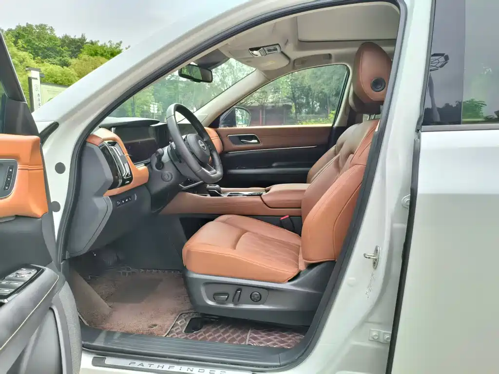 Nissan Pathfinder 2024 380VC-TURBO 6 мест