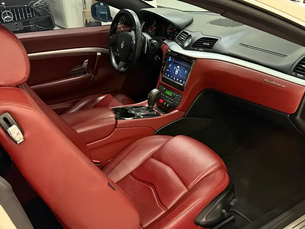 Maserati GranTurismo 2016 4.2L AT