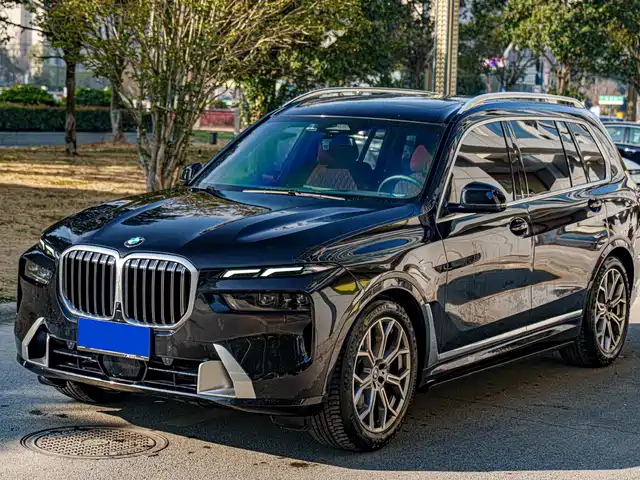 BMW X7 2024