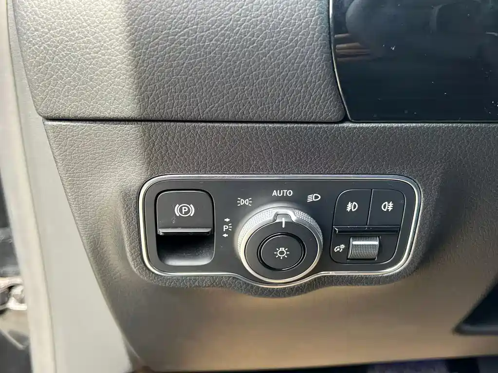 Mercedes-Benz GLA 2020 GLA 200