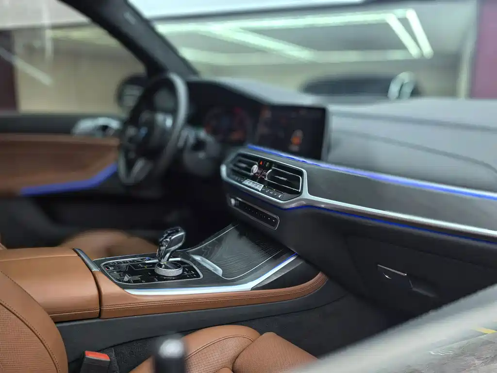BMW X7 — миниатюра 31