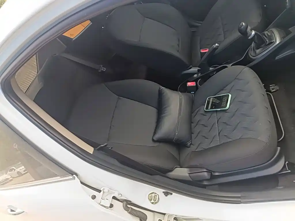 Kia K2 — миниатюра 25