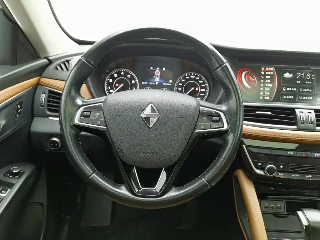 Borgward BX7 — миниатюра 11