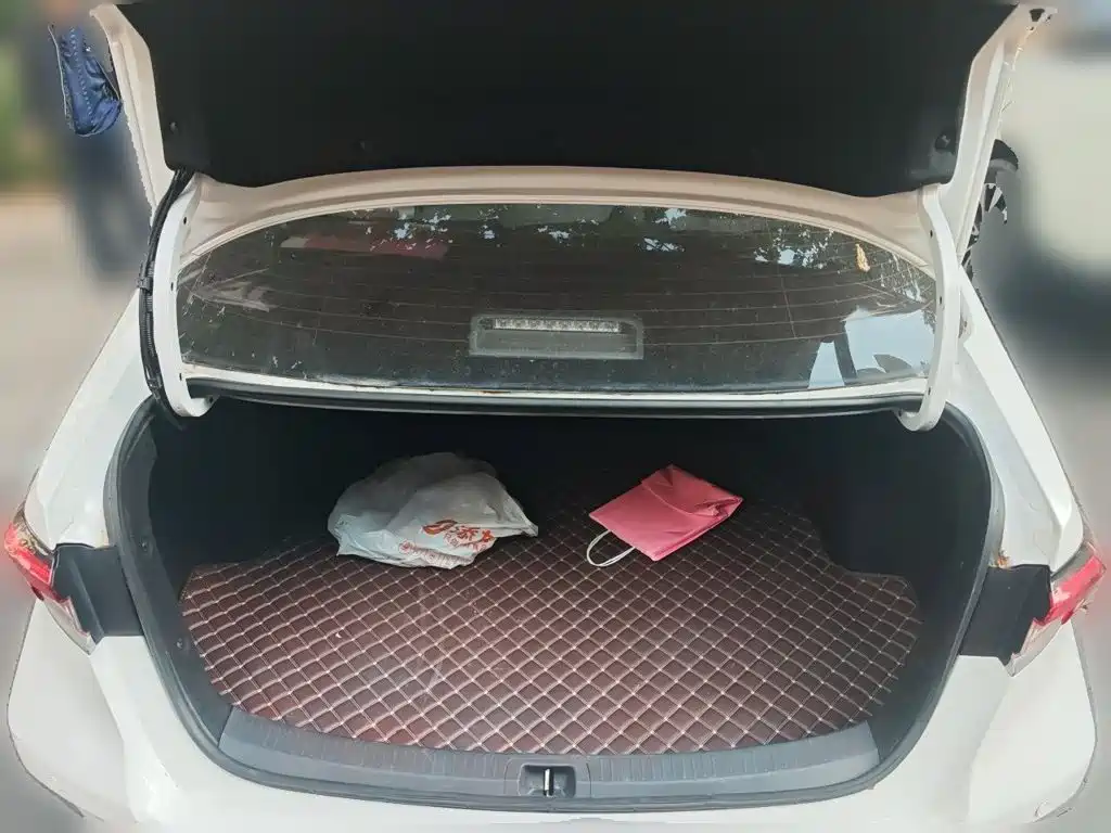 Toyota Corolla — миниатюра 20