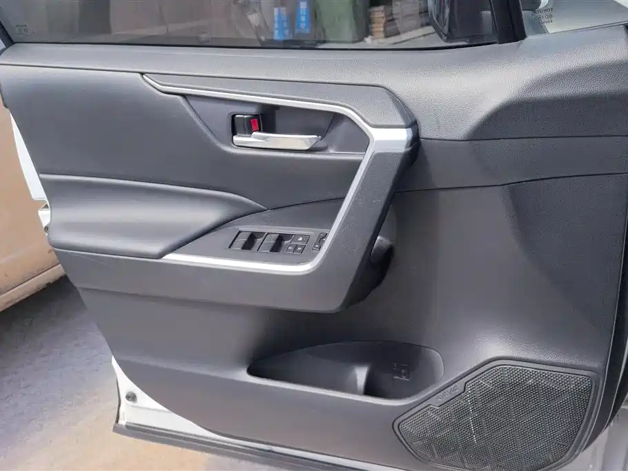 Toyota RAV4 2022 2.0L CVT