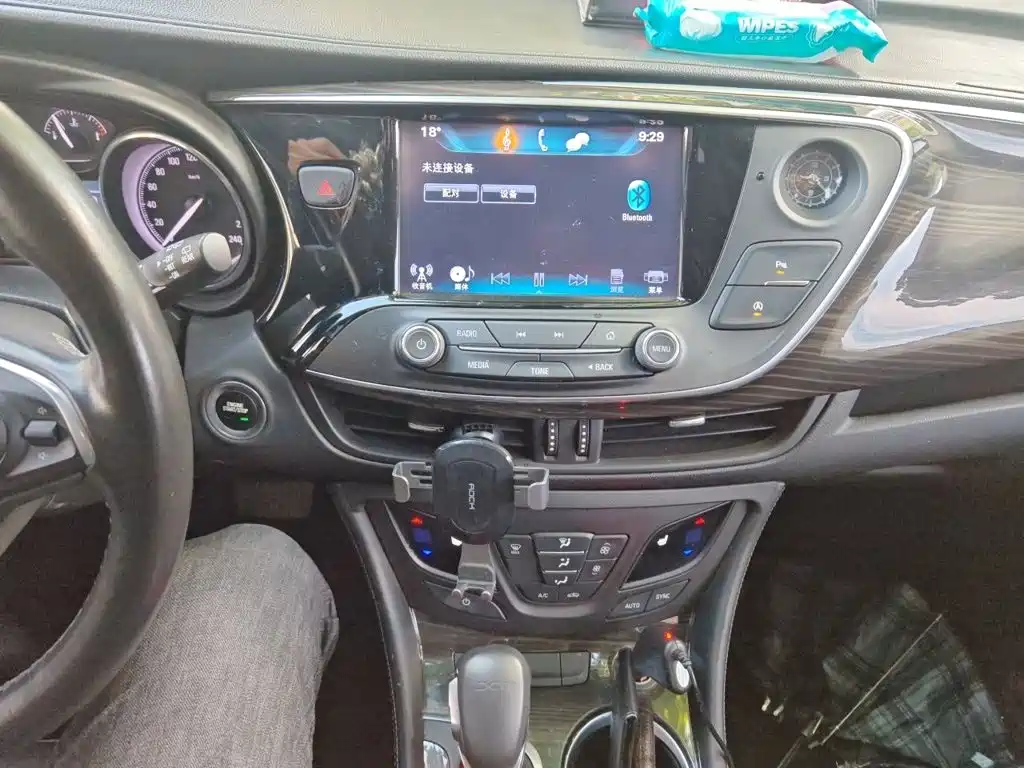 Buick Envision Plus — миниатюра 6