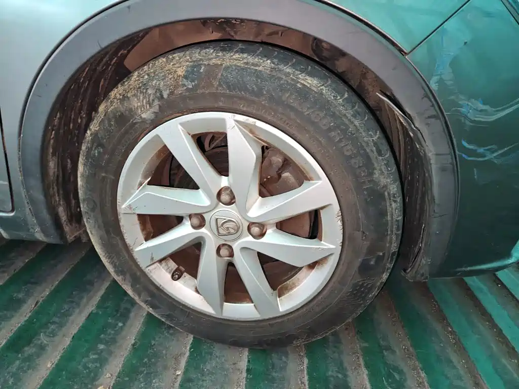 Baojun 310W — миниатюра 24