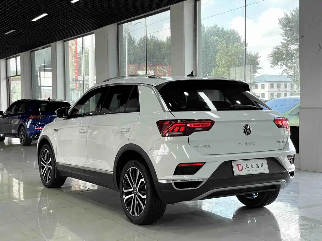 Volkswagen T-Roc 2021 280TSI DSG Smart Connect