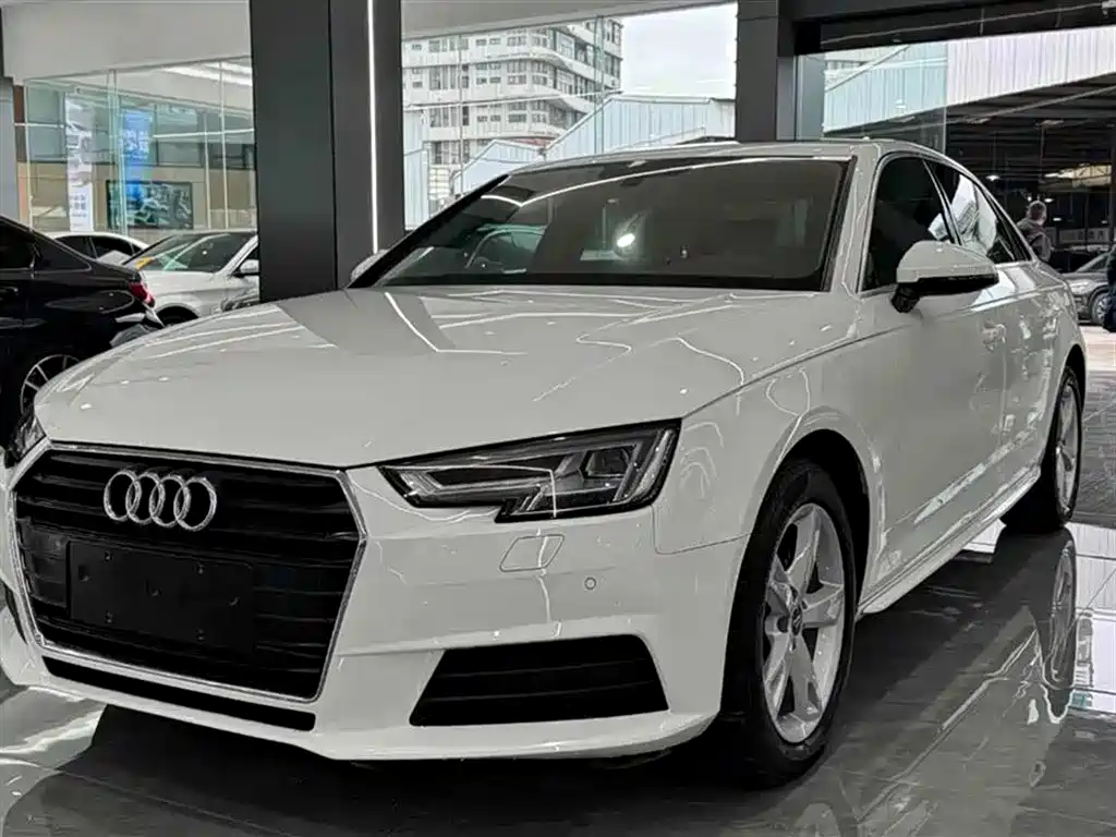 Audi A4L 2016
