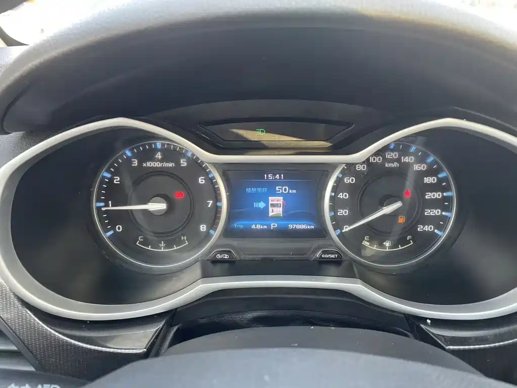 Geely Emgrand 2017