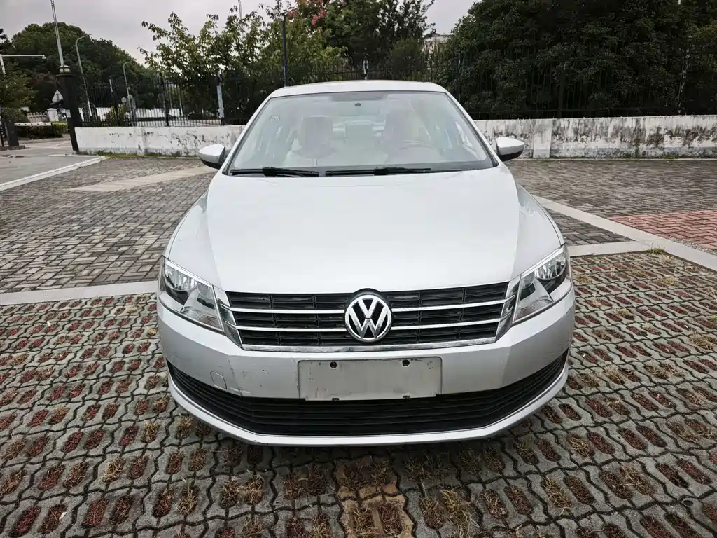 Volkswagen Lavida — миниатюра 2