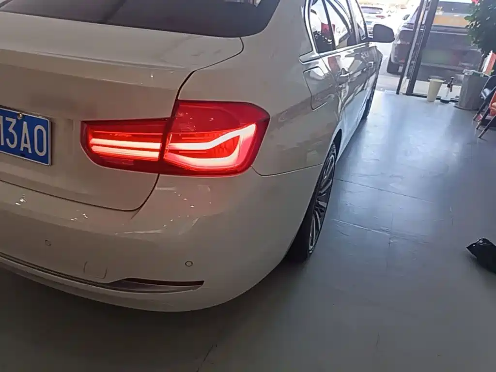 BMW 3 Series — миниатюра 8