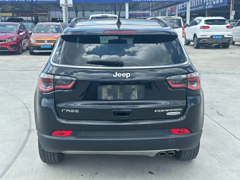 Jeep Compass — миниатюра 7