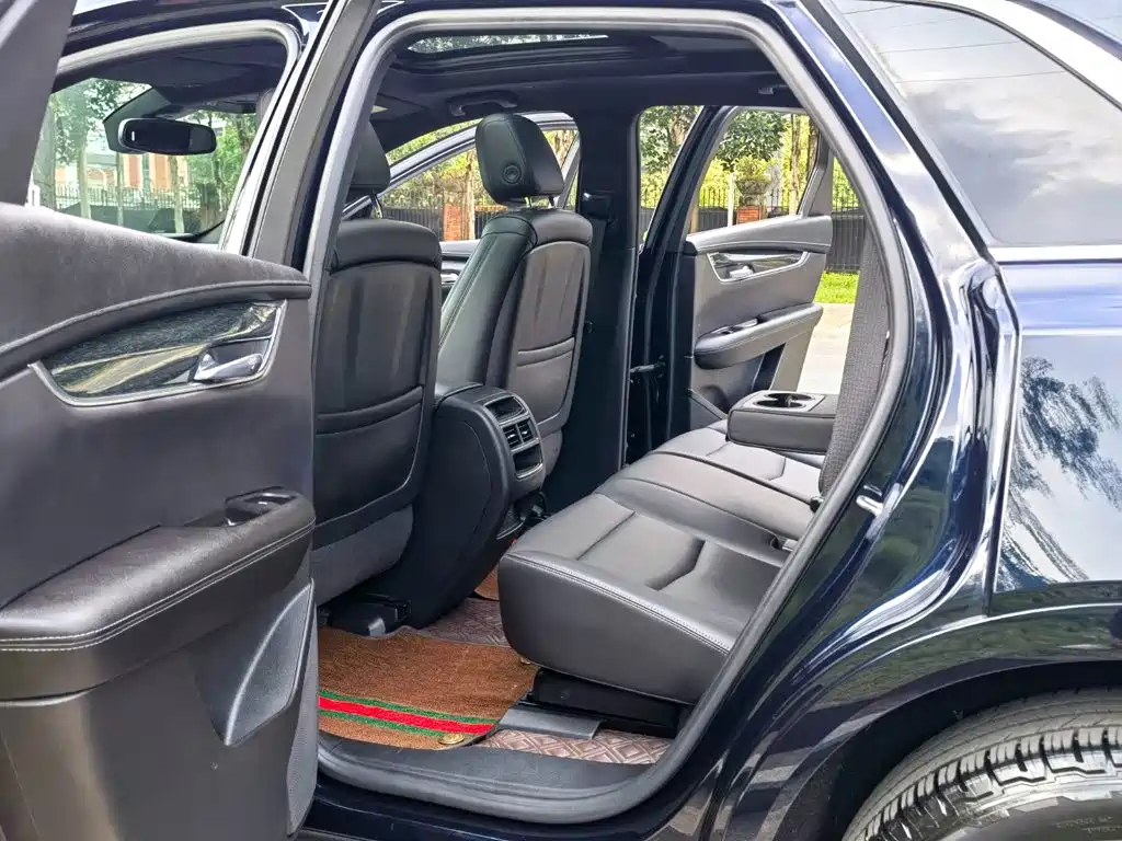 Cadillac XT5 — миниатюра 10
