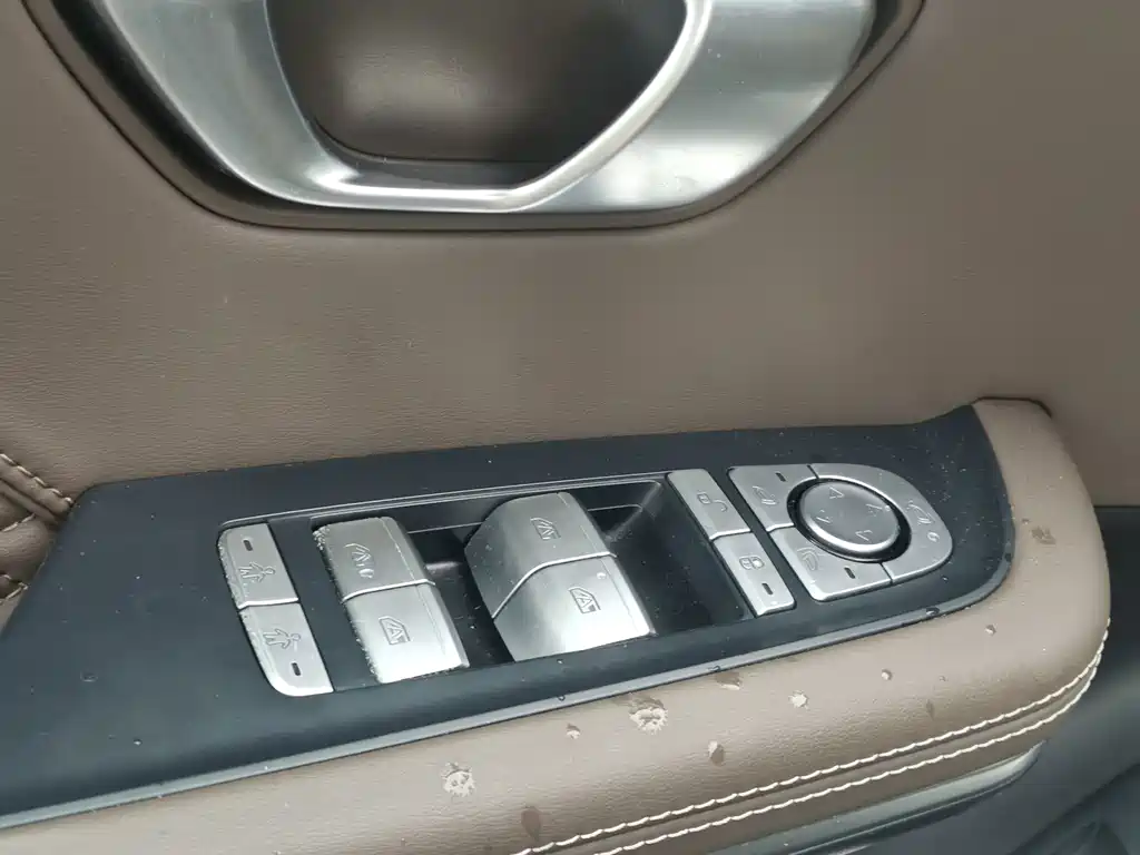 BYD Han — миниатюра 19