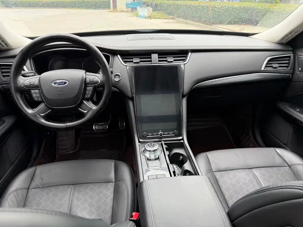 Ford Taurus — миниатюра 10