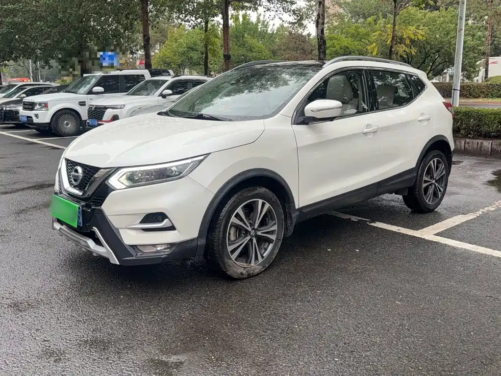 Nissan Qashqai — миниатюра 7