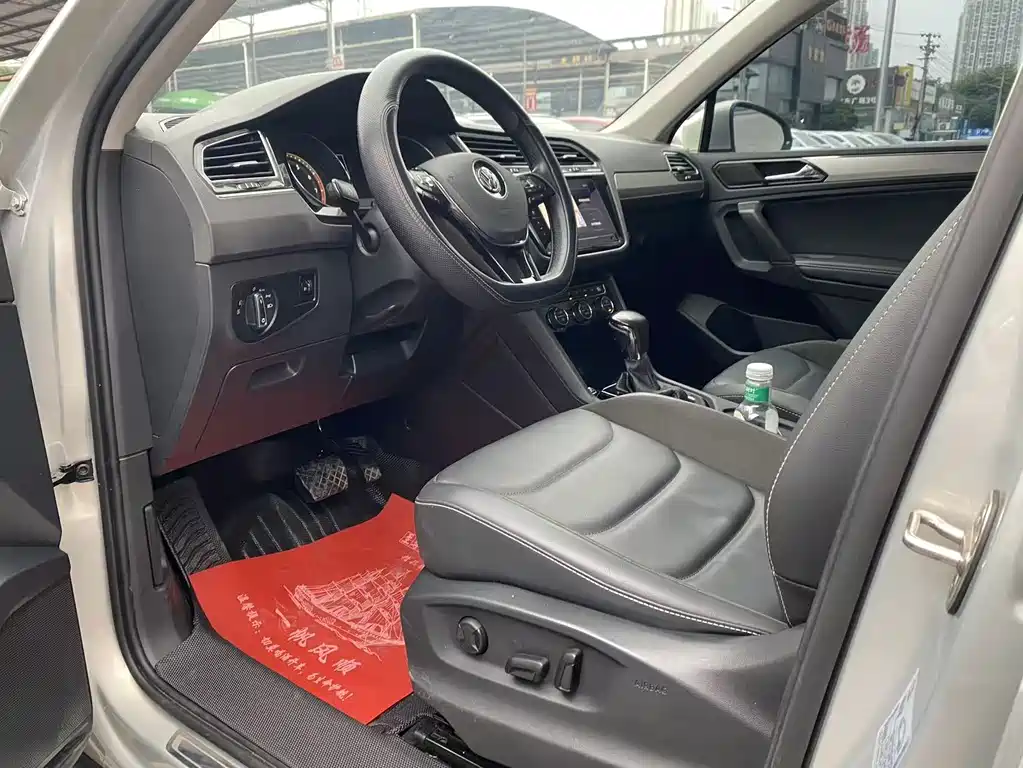 Volkswagen Tiguan L — миниатюра 7