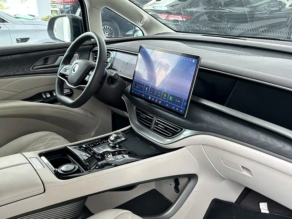 Denza D9 2025 DM-i Smart Drive 1020