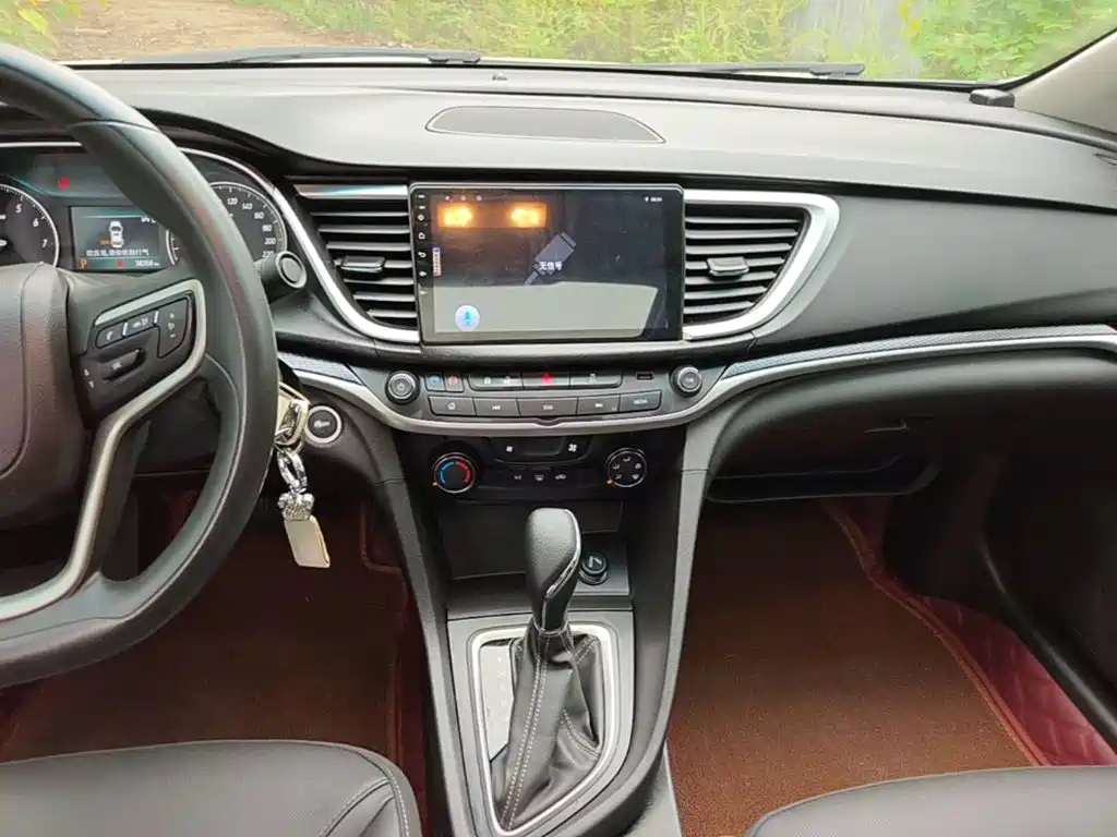 Buick Excelle — миниатюра 13