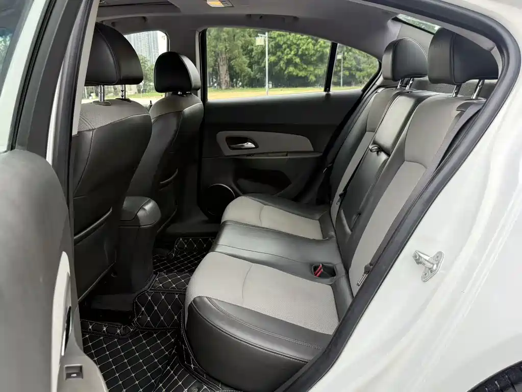 Chevrolet Cruze — миниатюра 3