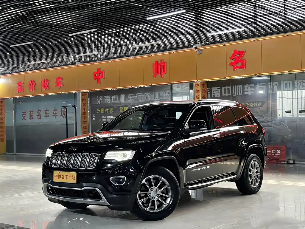 Jeep Grand Cherokee (Import) 2015