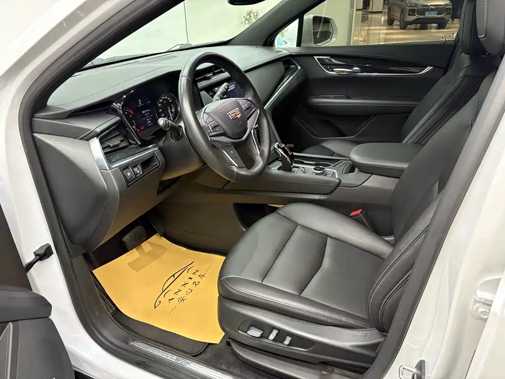 Cadillac XT5 — миниатюра 6