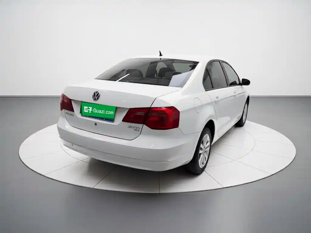 Volkswagen Jetta — миниатюра 4