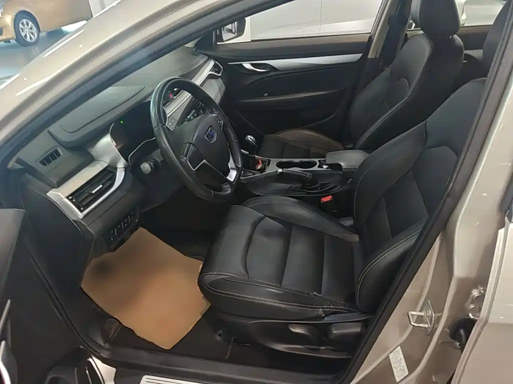 Geely Emgrand — миниатюра 15