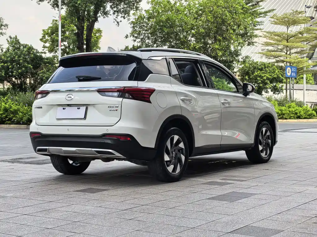 GAC TRUMPCHI GS4