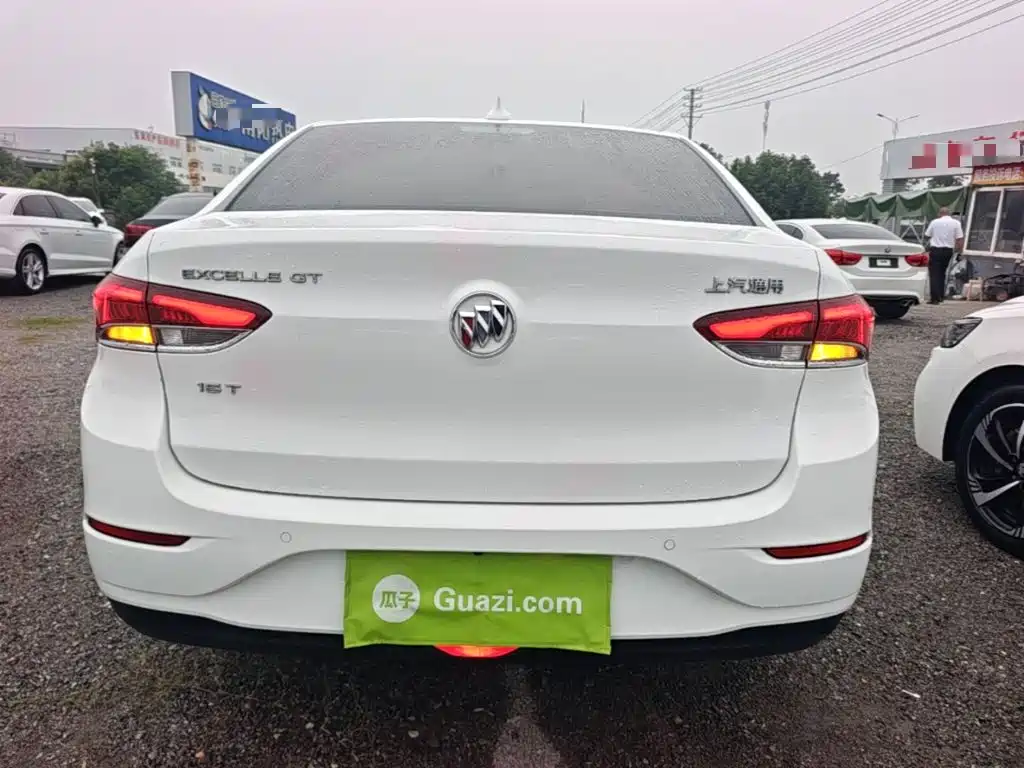 Buick Excelle — миниатюра 6