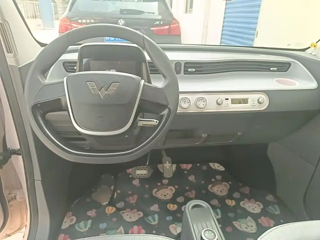 Wuling MINIEV — миниатюра 10