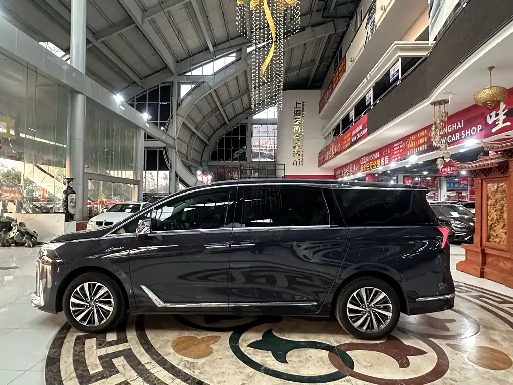 BUICK GL8 NEW ENERGY