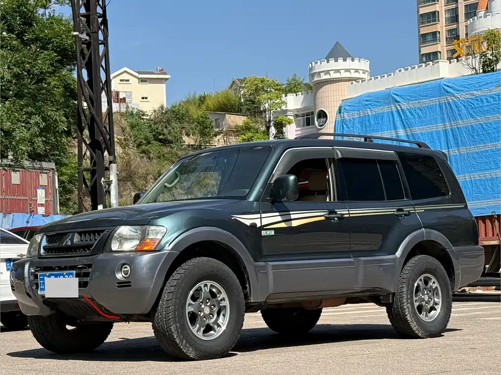 Mitsubishi Pajero 2007