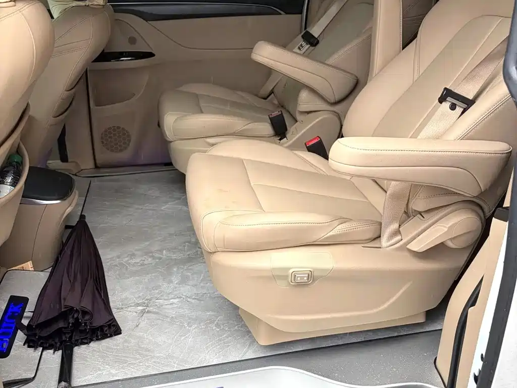 Buick GL8 Hybrid — миниатюра 9