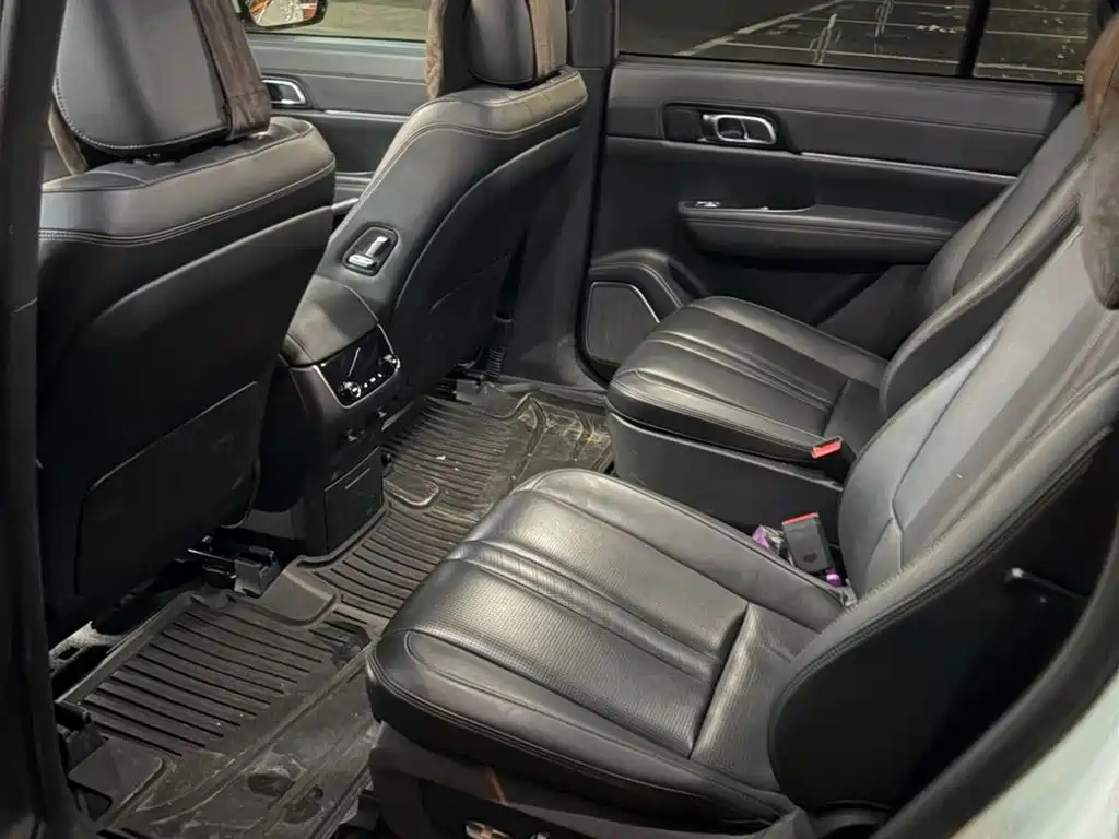 Li Auto Li ONE — миниатюра 2