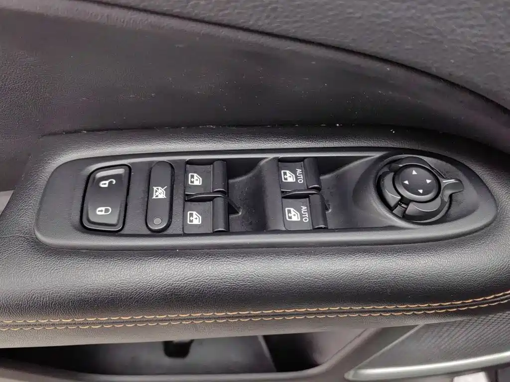 Jeep Compass — миниатюра 9