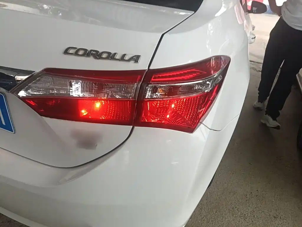 Toyota Corolla — миниатюра 8